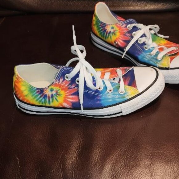 Converse Chuck Taylor All Star low-top tie-dye sneakers womens size 7.5 - Picture 2 of 9